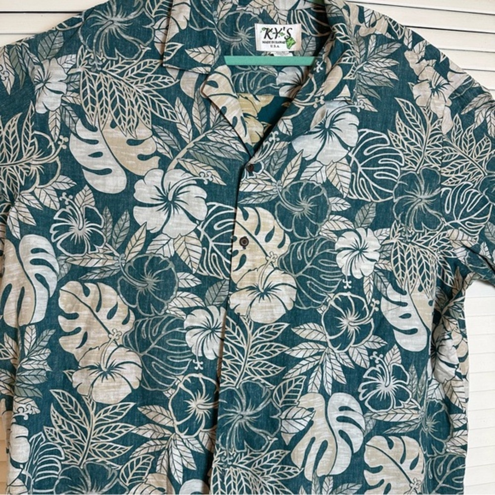 KY’S Hawaiian Shirt 🌺